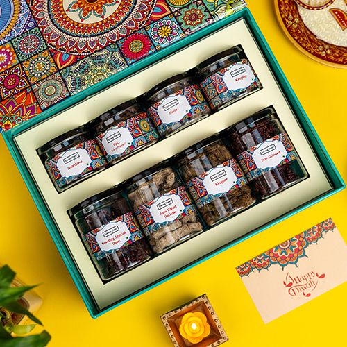 Festive Flavors And Greetings Gift Box