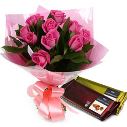 Blooming Pink Roses Bouquet with Cadbury Temptations