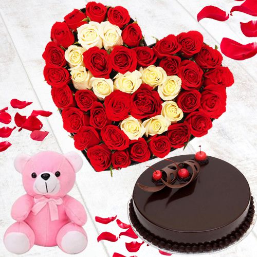 Exclusive World of Heart Valentine Gift Arrangement