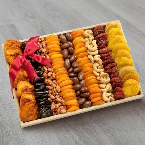 Delicious Dried Fruits and Nuts Gift Tray