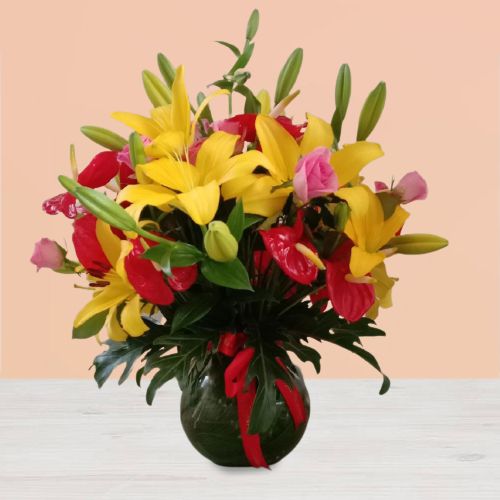 Marvelous Flowery Pot of Red Anthurium N Yellow Lily